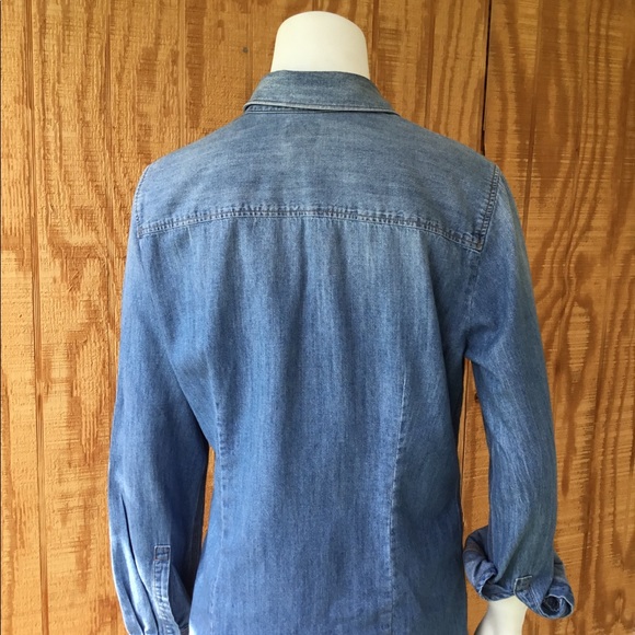 Women J. Crew Denim Perfect Fit Shirt with Pocket - Picture 5 of 6